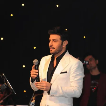 ماجد المهندس يواصل نجاح حفلاته وينتظر "عاصمة الضباب"