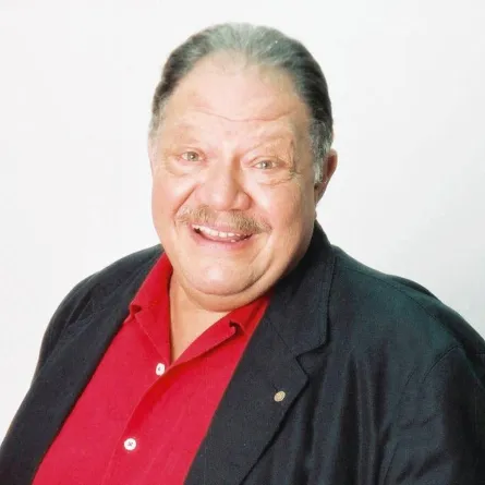 شفاء زوجة يحيى الفخراني من ورم في الأمعاء