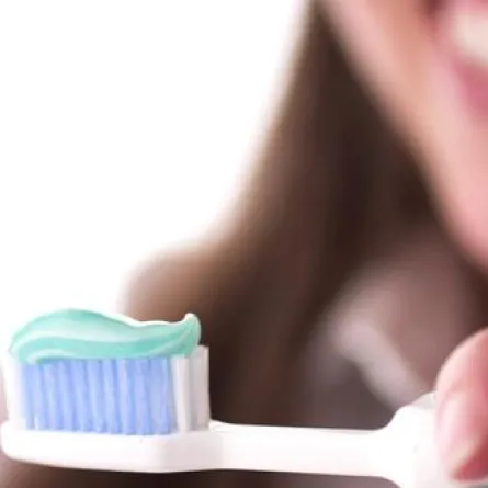 تنظيف الأسنان يحمي من السكتات الدماغية والقلبية