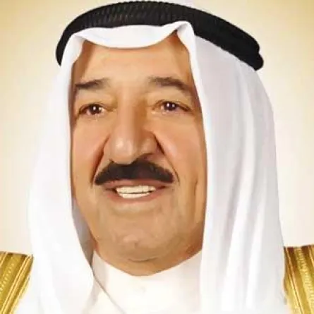 أمير الكويت يهنئ خادم الحرمين بإدخال المراة مجلس الشورى