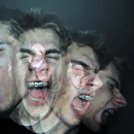 كيف تتعامل مع الصراعات الداخلية للمراهق؟