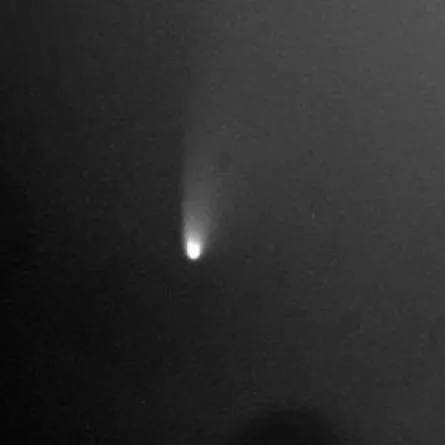 المذنب "بان ستارز" يعبر سماء الإمارات