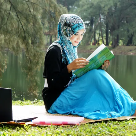 حقوق النساء.. كفلها الإسلام وسرقها الرجال