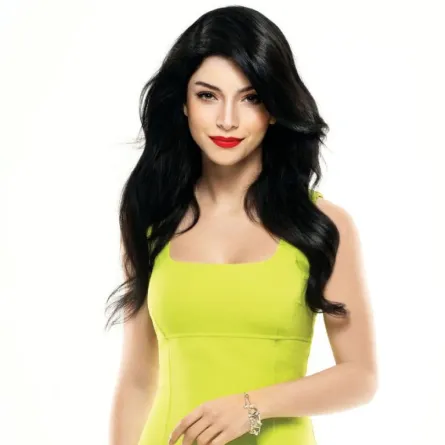 باباراتزي يتسبّب بحادث سير لزينب بطلة "عودة مهنّد"