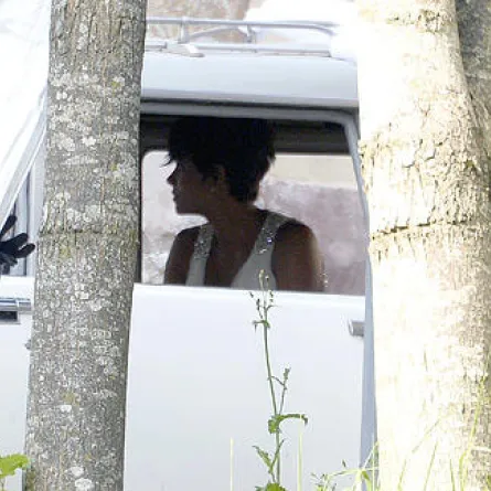 الصورة الأولى للعروس Halle Berry والقصر الذي تزوجت فيه