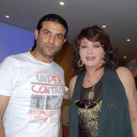 نجاة هشام بهلول من حادثة سير مروعة