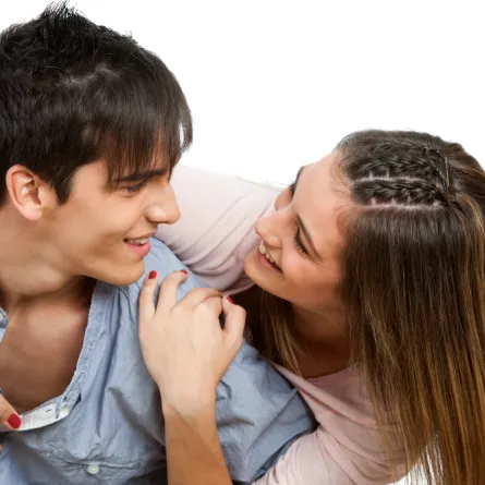 شباب يريدون الخطبة قبل معرفة الاسم!