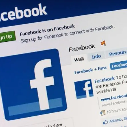 "فيس بوك" يدرس فكرة  تفعيل "هاشتاق"