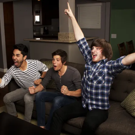 سهر الأزواج يسعد الزوجات!