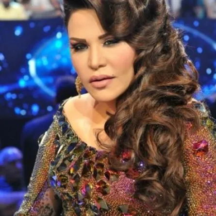 أجمل تسريحات نجمات العالم العربي... اختاري منها