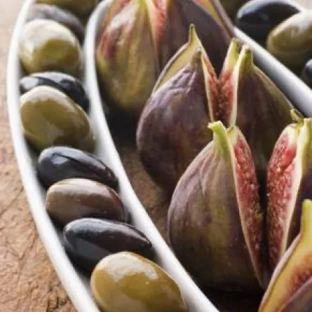 "التين والزيتون" يدخلان فريق بحث ياباني الإسلام