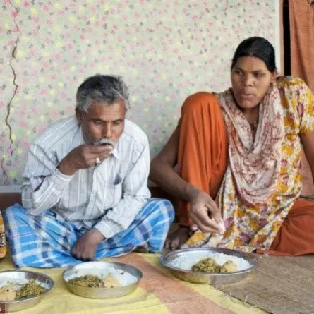 عملاقة هندية تتوقف عن النمو بعد إزالة ورم من دماغها