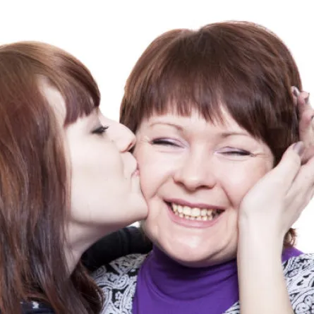 إلى أمي في فلسطين