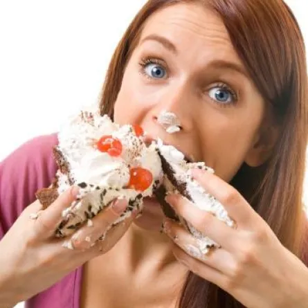 52% من النساء يتناولن الطعام عند انفعالهن