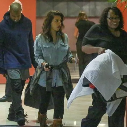 Kim Kardashian تخرج لأوّل مرّة مع ابنتها