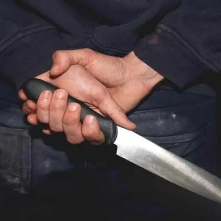 اشتبه بخيانة زوجته فقطع رأسها ووضعه أمام بيت عشيقها