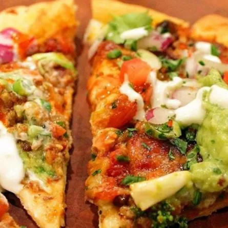 "تاكو بيتزا" لغداء مع الأصدقاء