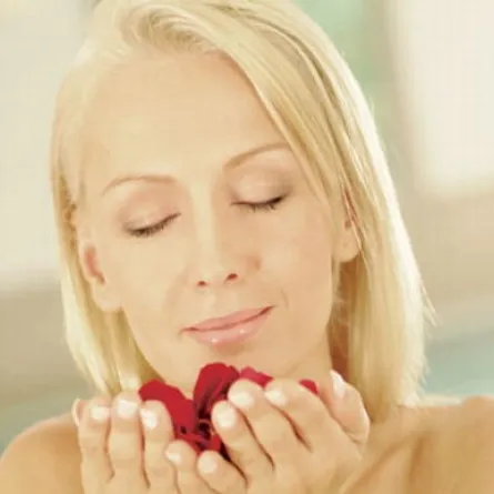 «عطــور» برائحة الطعام!