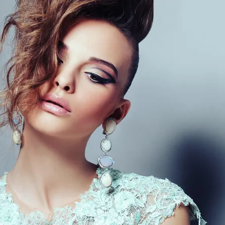 4 إطلالات لمكياج دخاني جريء