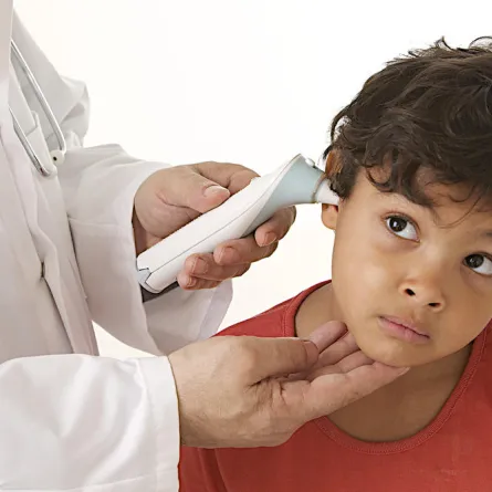 3 طرق لقياس درجة حرارة طفلك