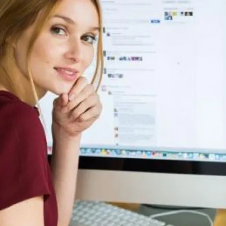 أمريكية تعرض طفليها للبيع على "فيس بوك"