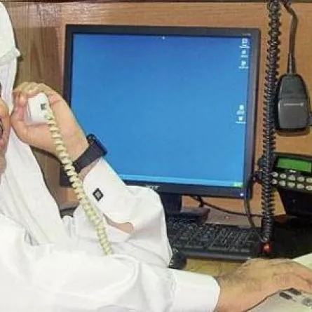 كفيف يتزوج من ثلاث سيدات