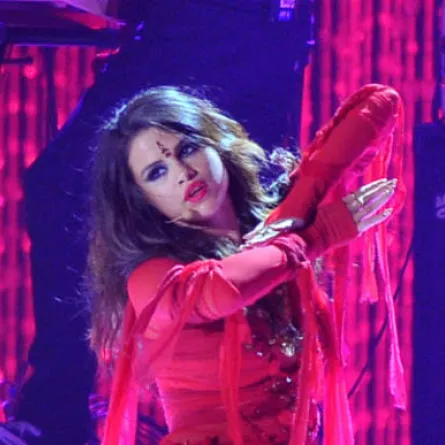 سيلينا غوميز تتألق بسحر بوليوود