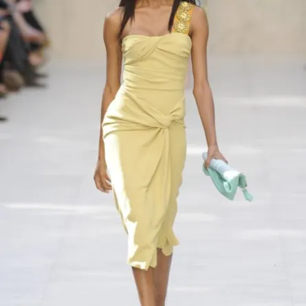 مجموعة Burberry لربيع وصيف 2014