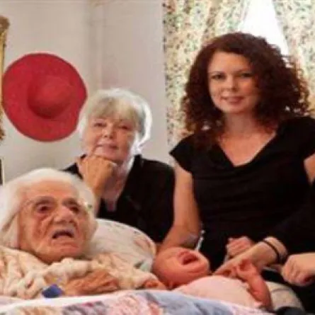 وفاة أكبر معمرة في بريطانيا