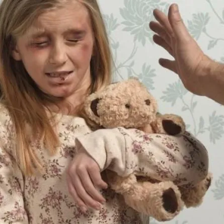 خط سعودي ساخن للتبليغ عن العنف ضد الأطفال