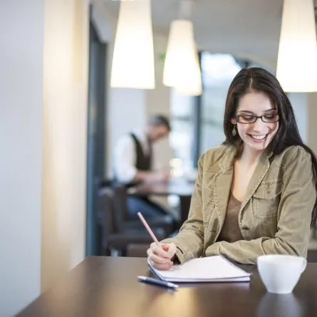 "الشخبطة".. تعكس حالتك النفسيَّة!