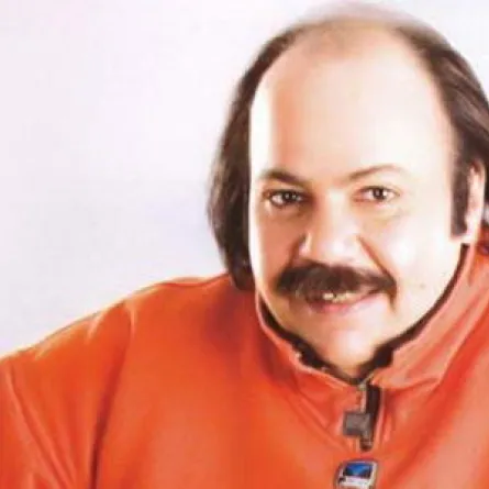 طلعت زكريا:أبعدوني عن السياسة عايز أكل عيش