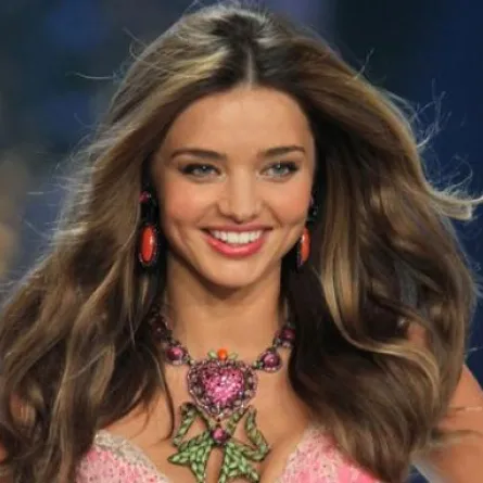 ميراندا كير تودّع عروض فيكتوريا سيكريت