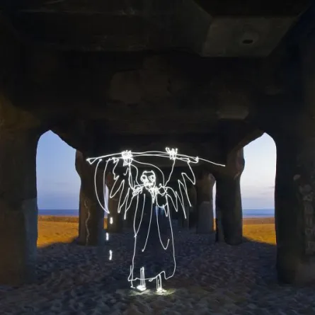 فن الرسم بالإضاءة