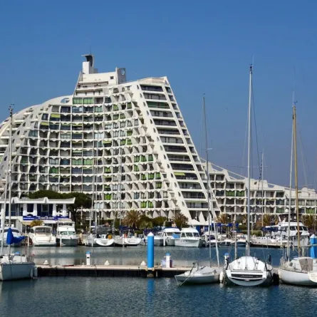 تجوّلي في أهرام جنوب فرنسا!