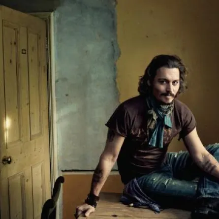 أناقتك من وحي إطلالة النجم Johnny Depp