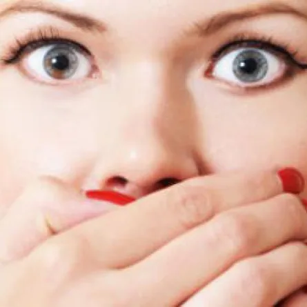 تجنبي الإحراج وتخلصي من رائحة الفم في رمضان