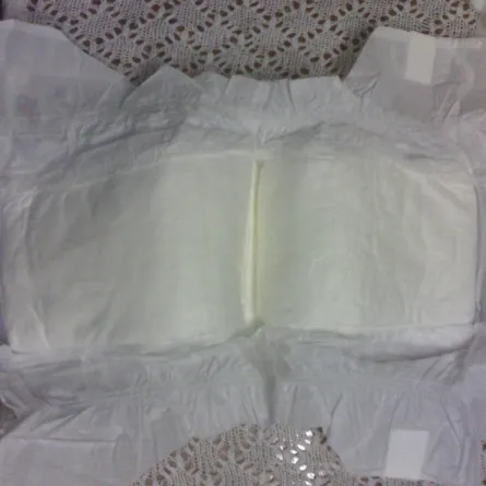 حفاضات أطفال ملوثة بفيروس الإيدز