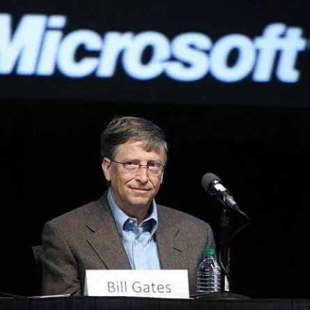 بيل غيتس يتصدر قائمة الأثرياء للعام الثاني