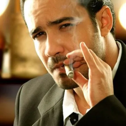 محمد رجب يُغادر المستشفى