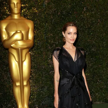 هكذا تألَّقت النجمات في حفل " Governors Awards"