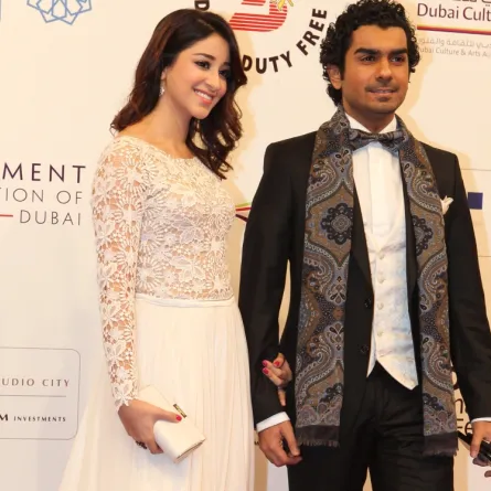 حصرياً:عودة أسيل عمران وخالد الشاعر من جديد