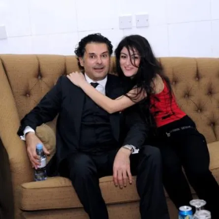 من هي الفتاة التي فاجأت راغب في أبو ظبي؟