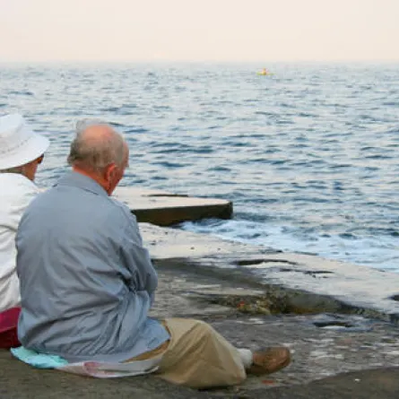 شعور كبار السن بالوحدة أكثر إيلاماً من أوجاع الجسد!