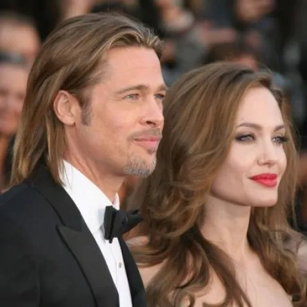 براد بيت وأنجلينا جولي يتسبّبان بطرد جاستن بيبر من فندق