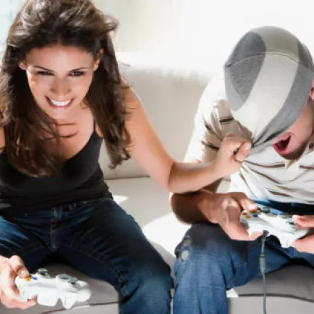 أول بودكاست للاعبات الفيديو جيمز في السعوديَّة