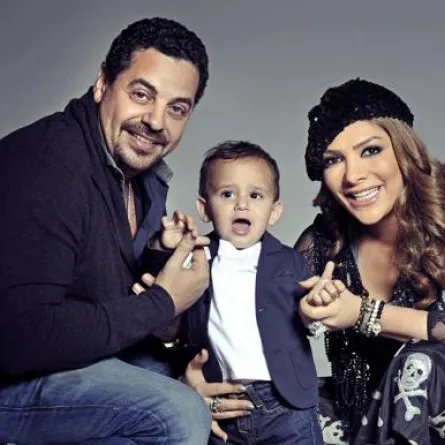 ماذا حصل بين أصالة والمضيفة على متن الطائرة؟