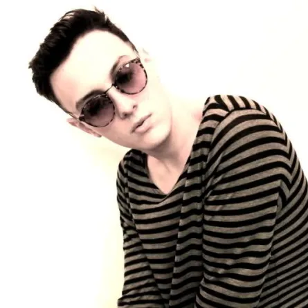 النظارات المستديرة لأناقتك هذا الصيف