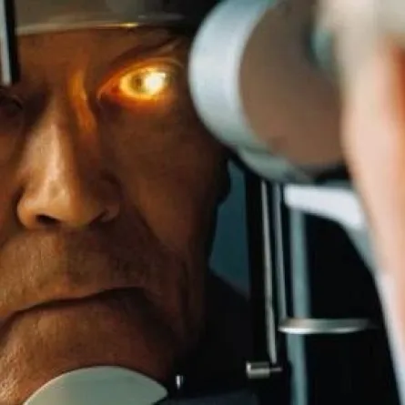 المياه الزرقاء بالعين تسبب انقطاع التنفس خلال النوم