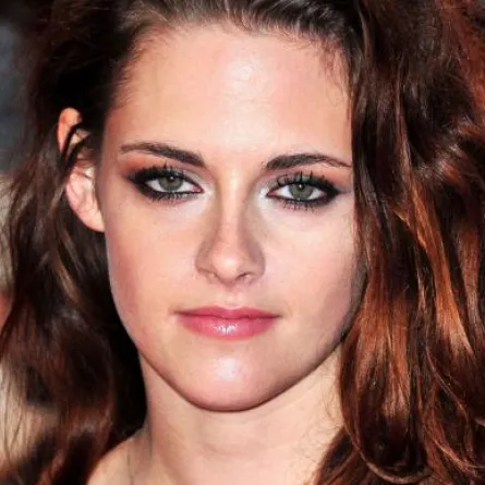 قلة نظافة كريستين ستيوارت تهدد علاقتها